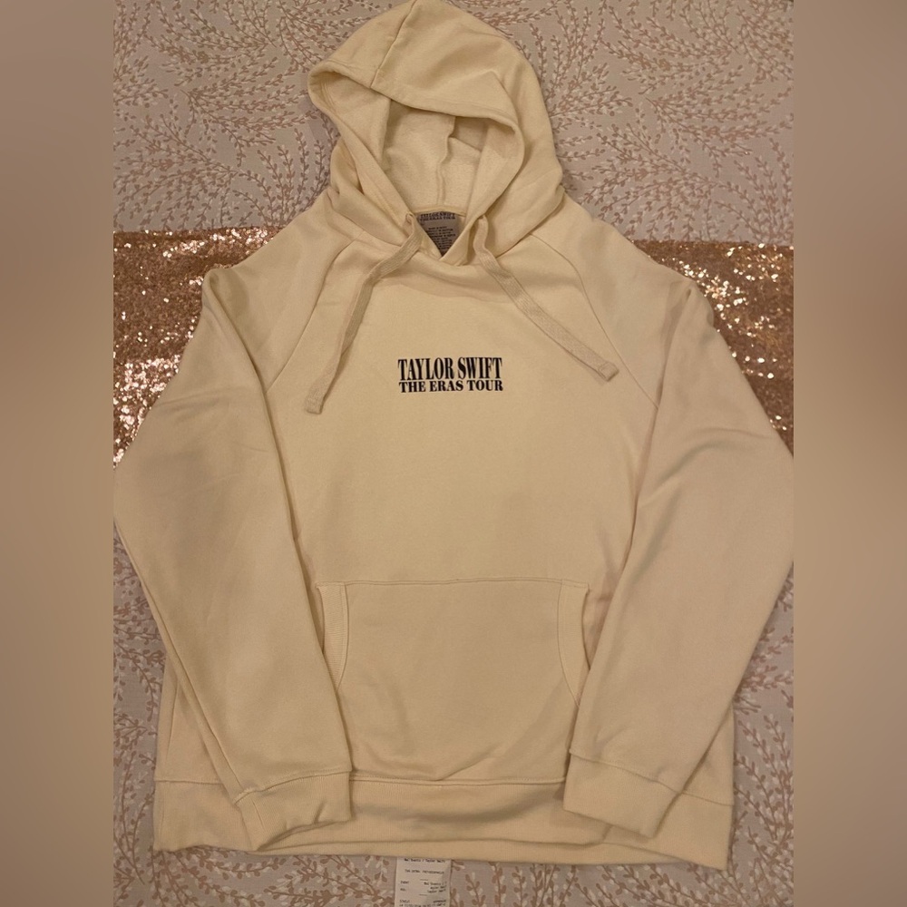 New Taylor Swift Paris Eras Tour Hoodie, Tour, cream, size L, orig